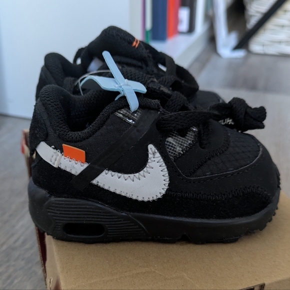 NWT Nike Air Max 90 Kids Shoes - Black and White - Size 3C - Picture 3 of 5